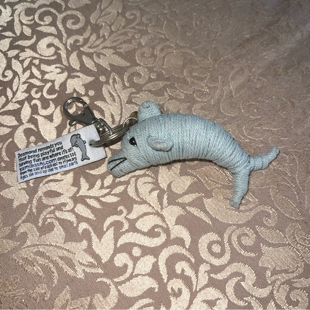 Kamibashi Desmond the Dolphin The Original String Doll Gang Clip Keychain